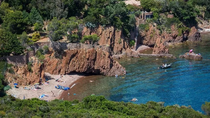 Calanque de Cap Roux