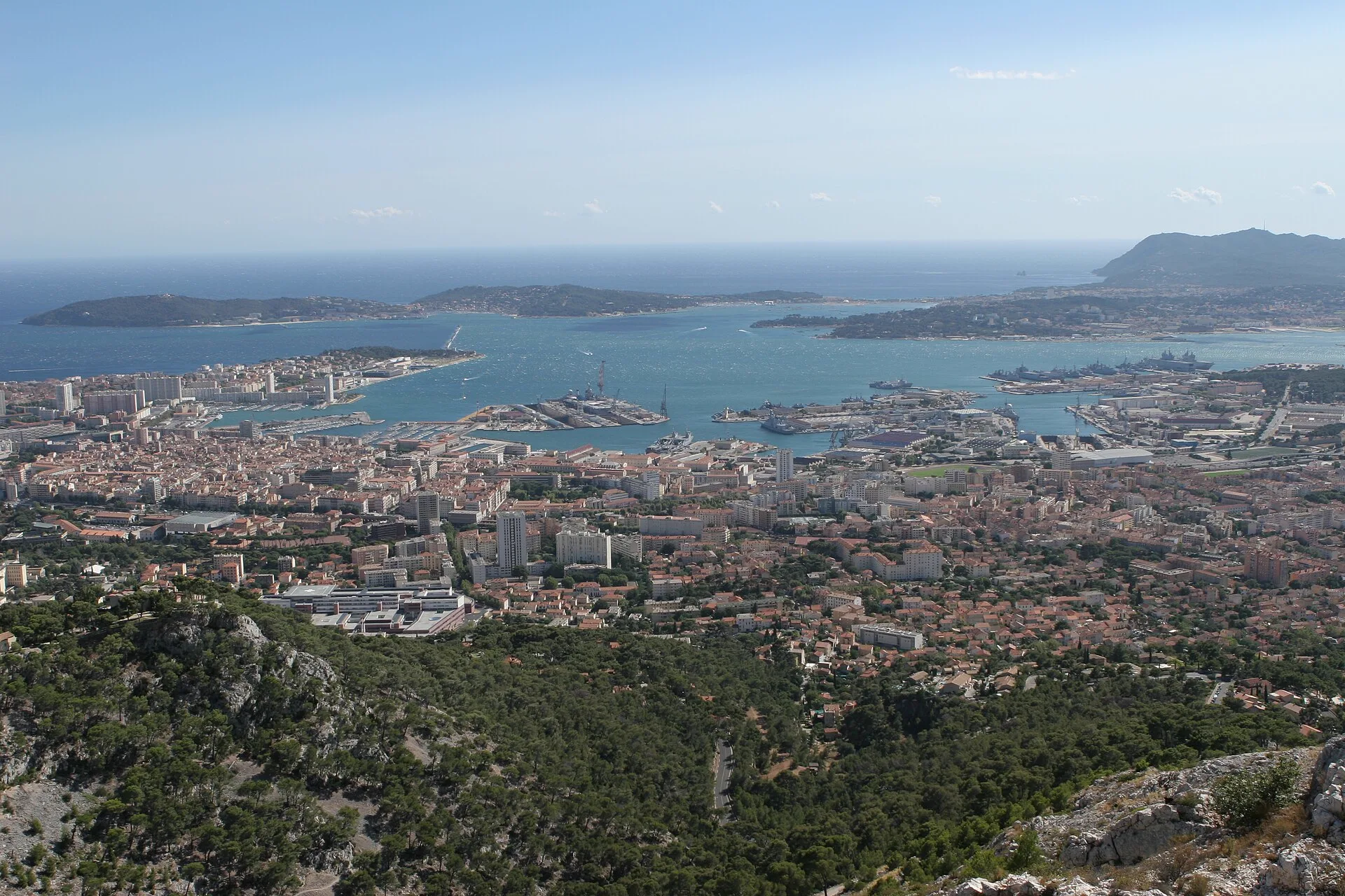 La rade de Toulon vue depuis le Mont Faron