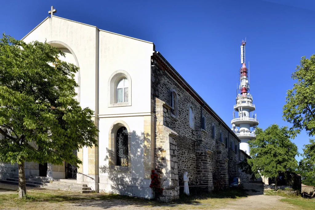 Le sanctuaire de Notre-Dame des Anges, sommet des Maures