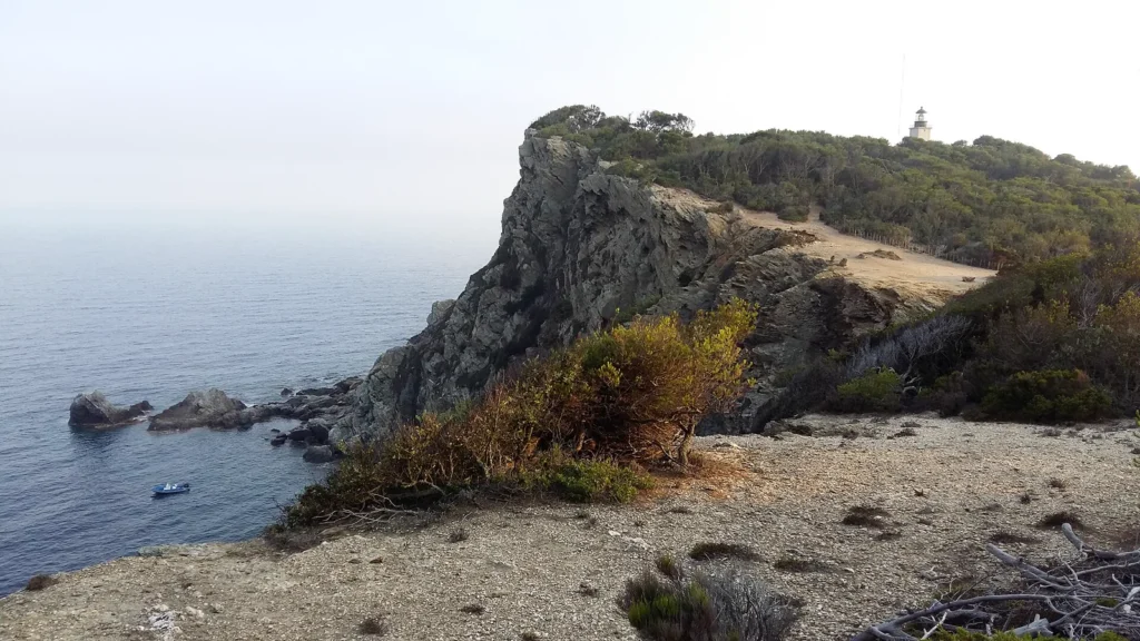 Les crêtes et le phare de Porquerolles